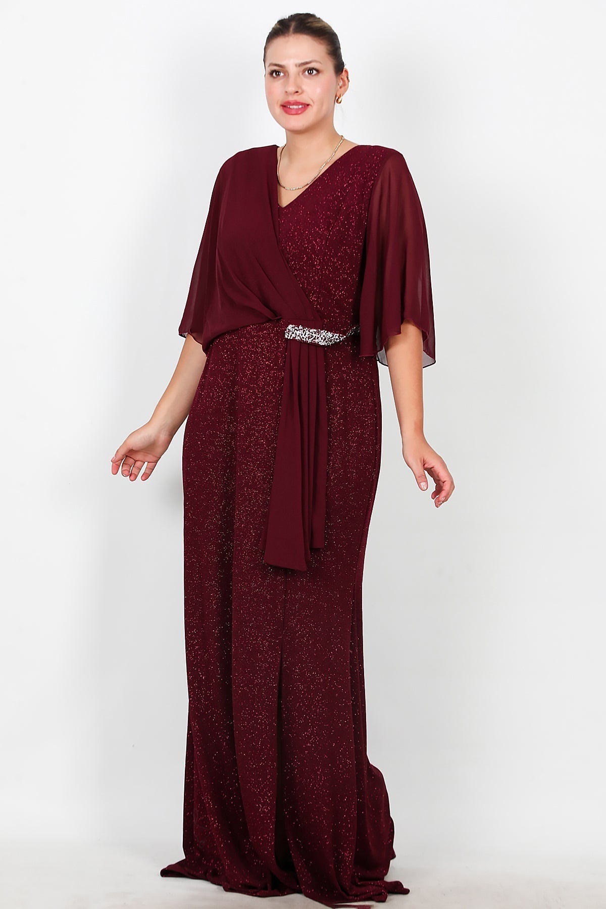 Großes langes Abendkleid mit Chiffon-Oberteil und Taillen-Stein-Detail – Burgund