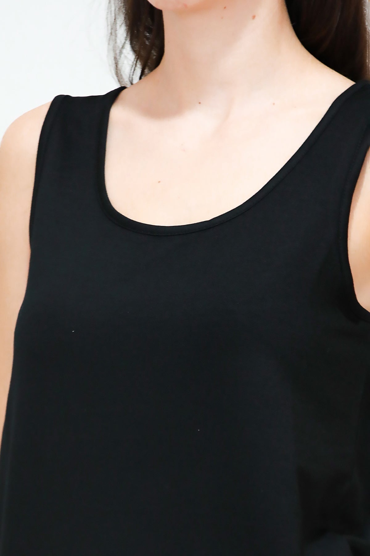 T-Shirt mit breiten Trägern – Schwarz