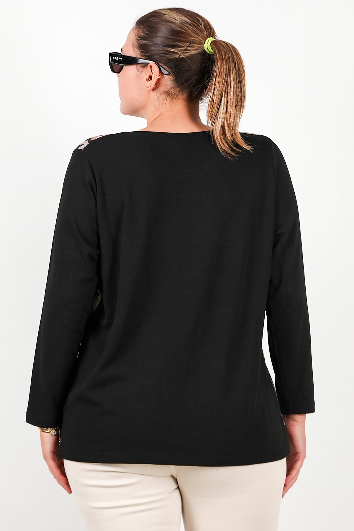 Bluse in Übergröße mit Leopardenmuster — Schwarz