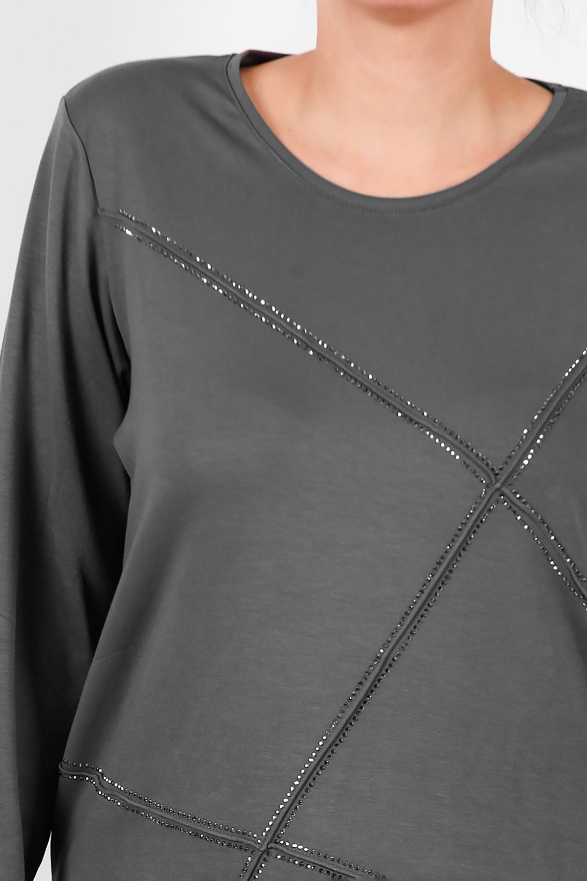 Plus - Size Set With Front Stone Detail — Charcoal