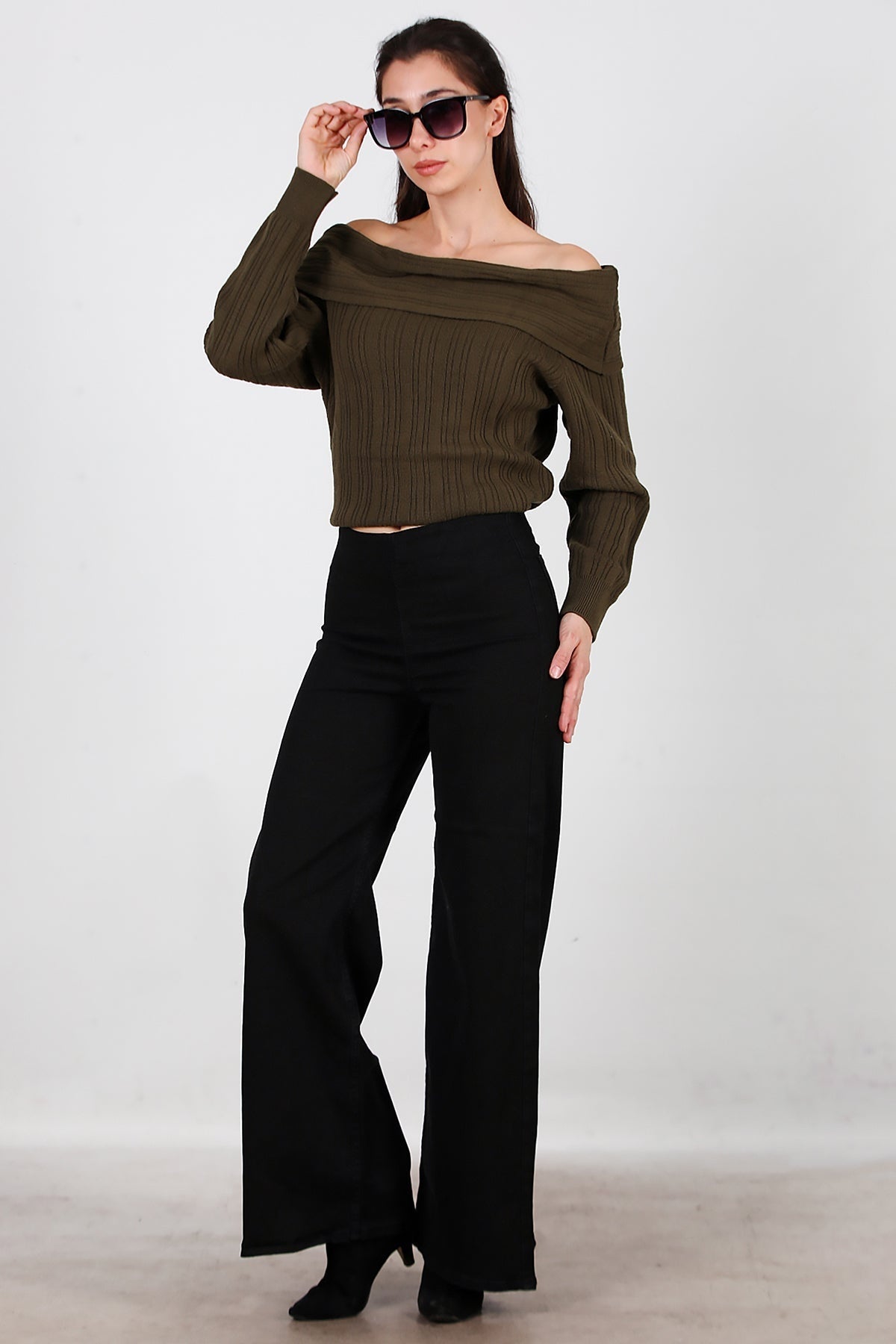 Weite Jeans Mit Elastischem Bund — Schwarz