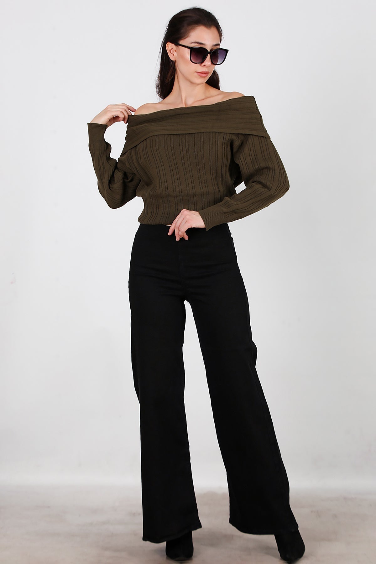 Weite Jeans Mit Elastischem Bund — Schwarz