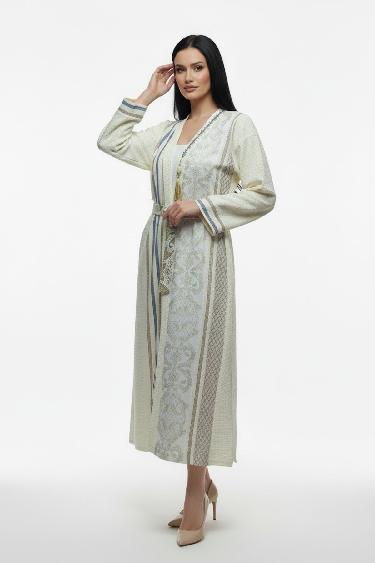 Plus-Size Ferace Jurk Met Gouden Verfraaiing — Ecru