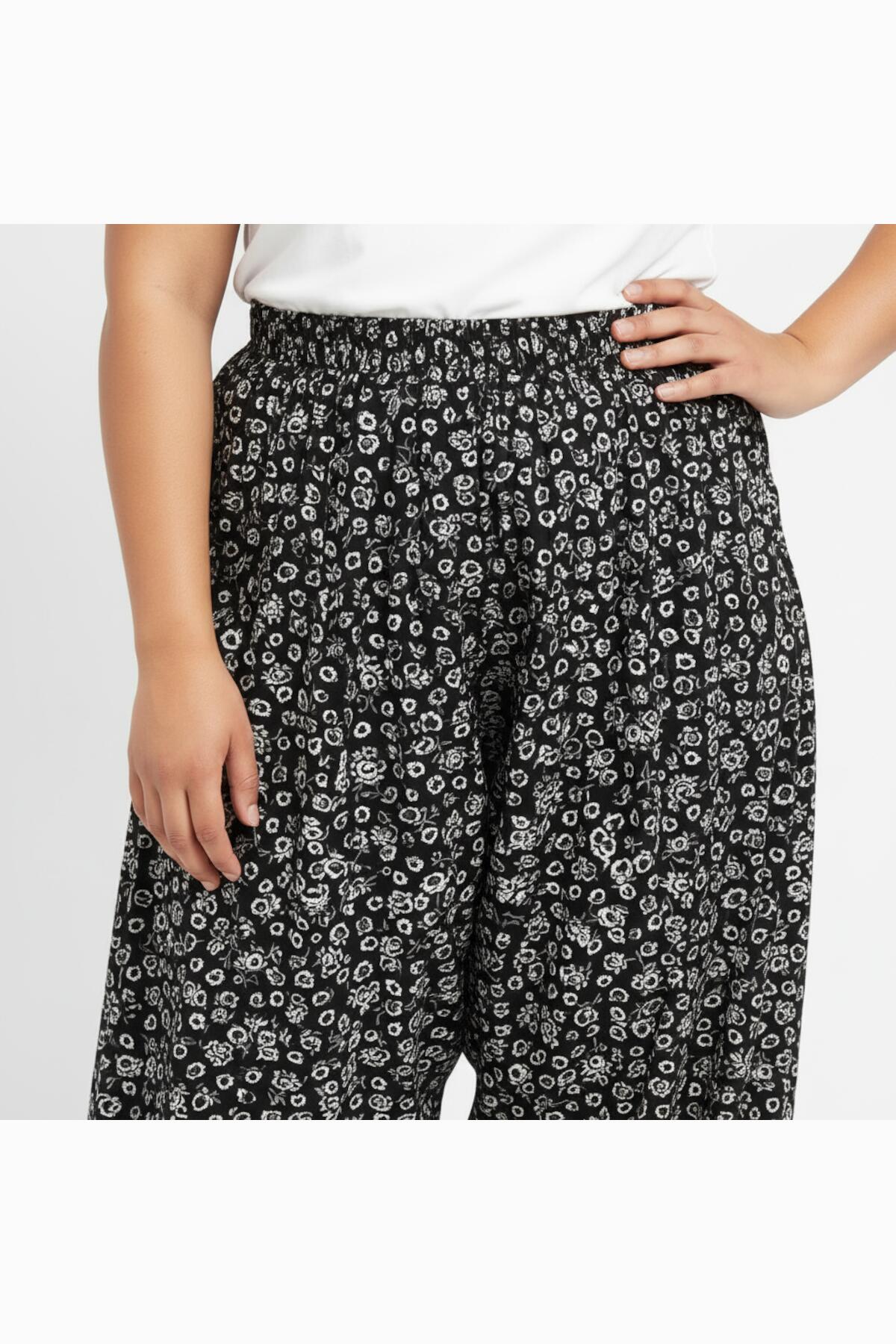 Plus - Size Multicolor Harem Trousers With Violet Print