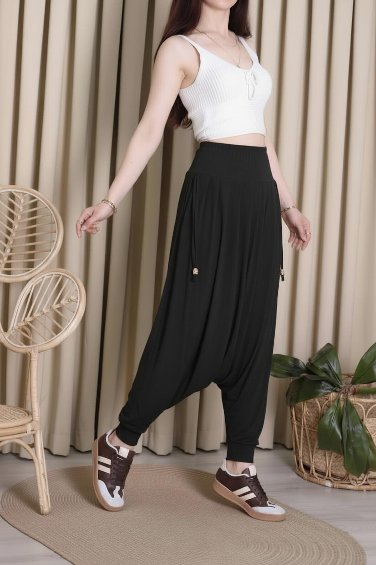 Plus - Size Sandy Trousers — Black