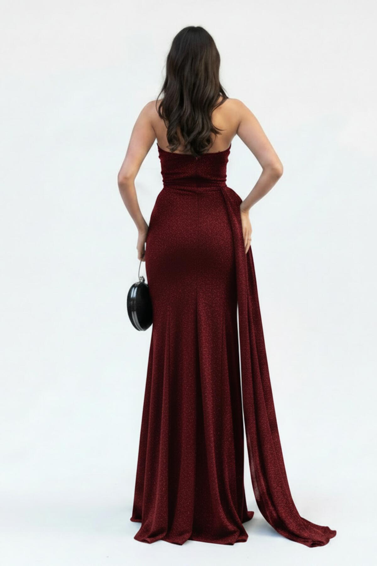 Red Stone‑Embellished Mermaid Evening Dress