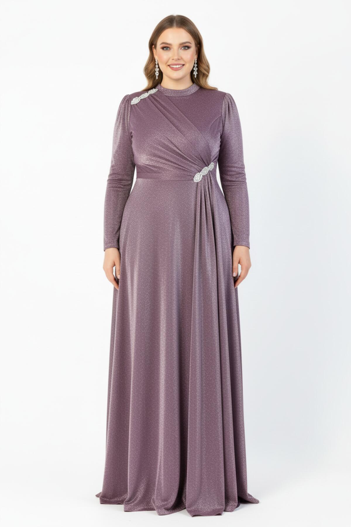 Abendkleid In Großen Größen Mit Taillen- Und Schulterdetails — Puderrosa