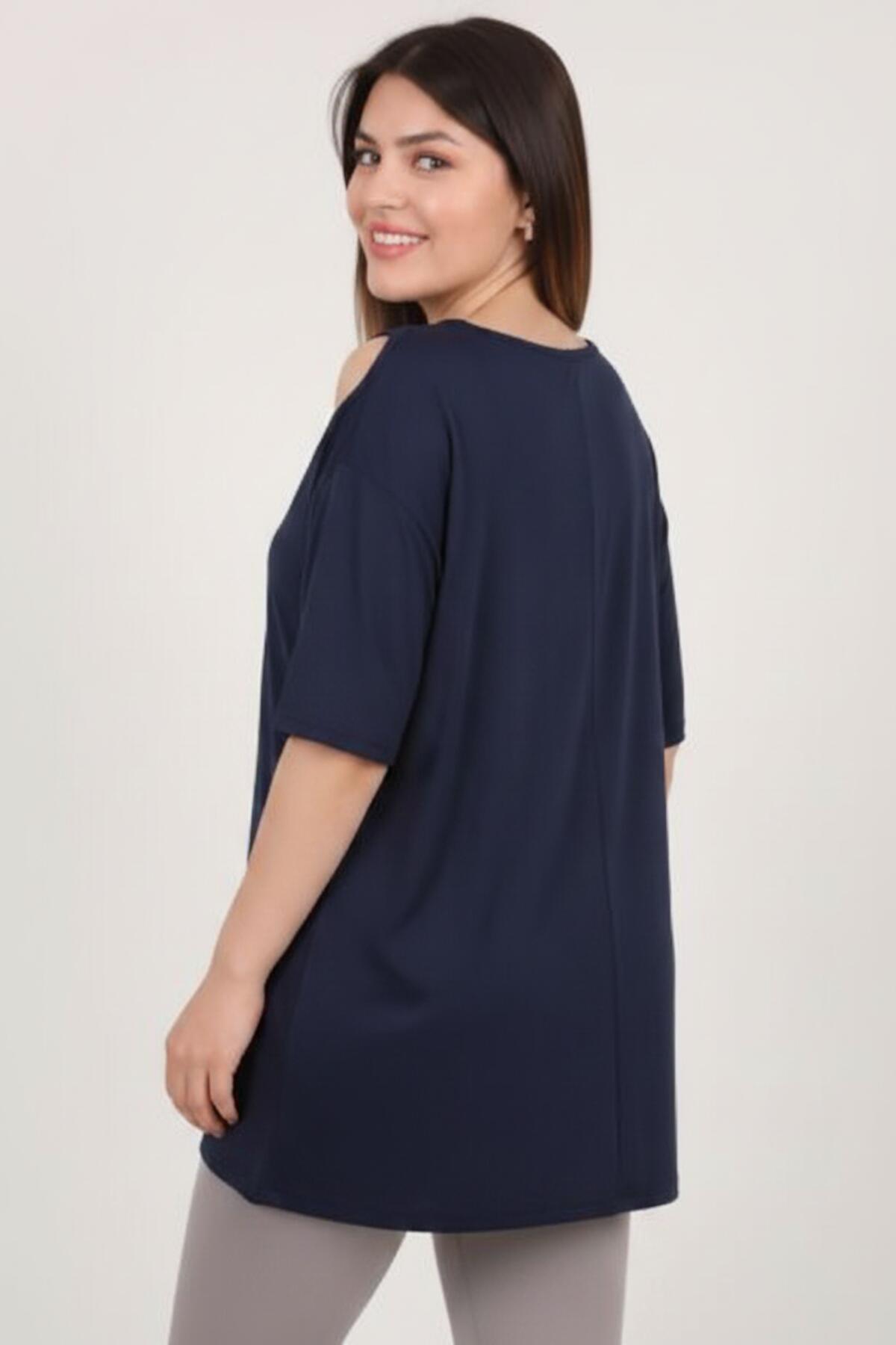 Bluse mit Schnallendetail — Marineblau (Große Größen)