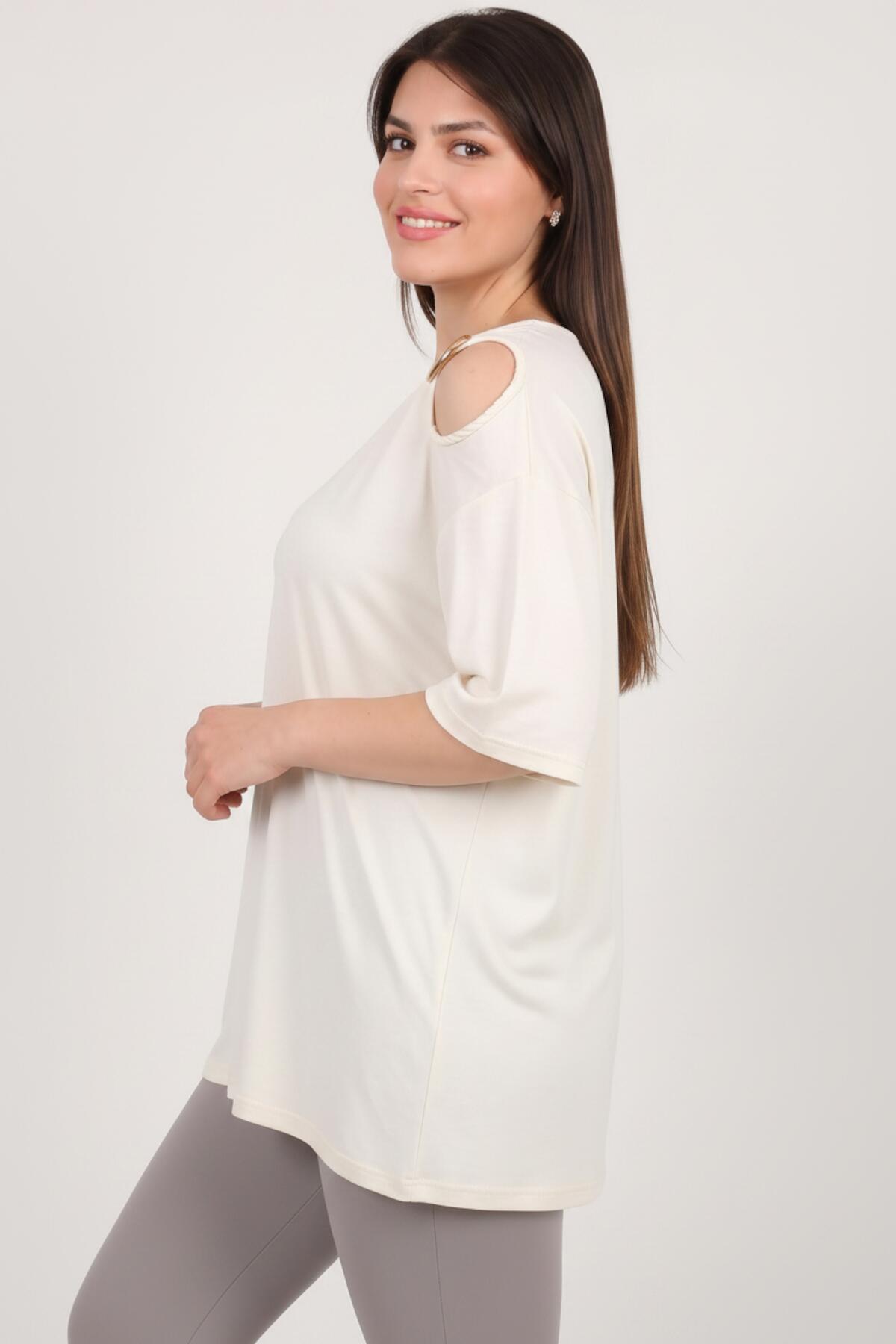 Off-White Bluse mit Schnallendetail – Große Größen