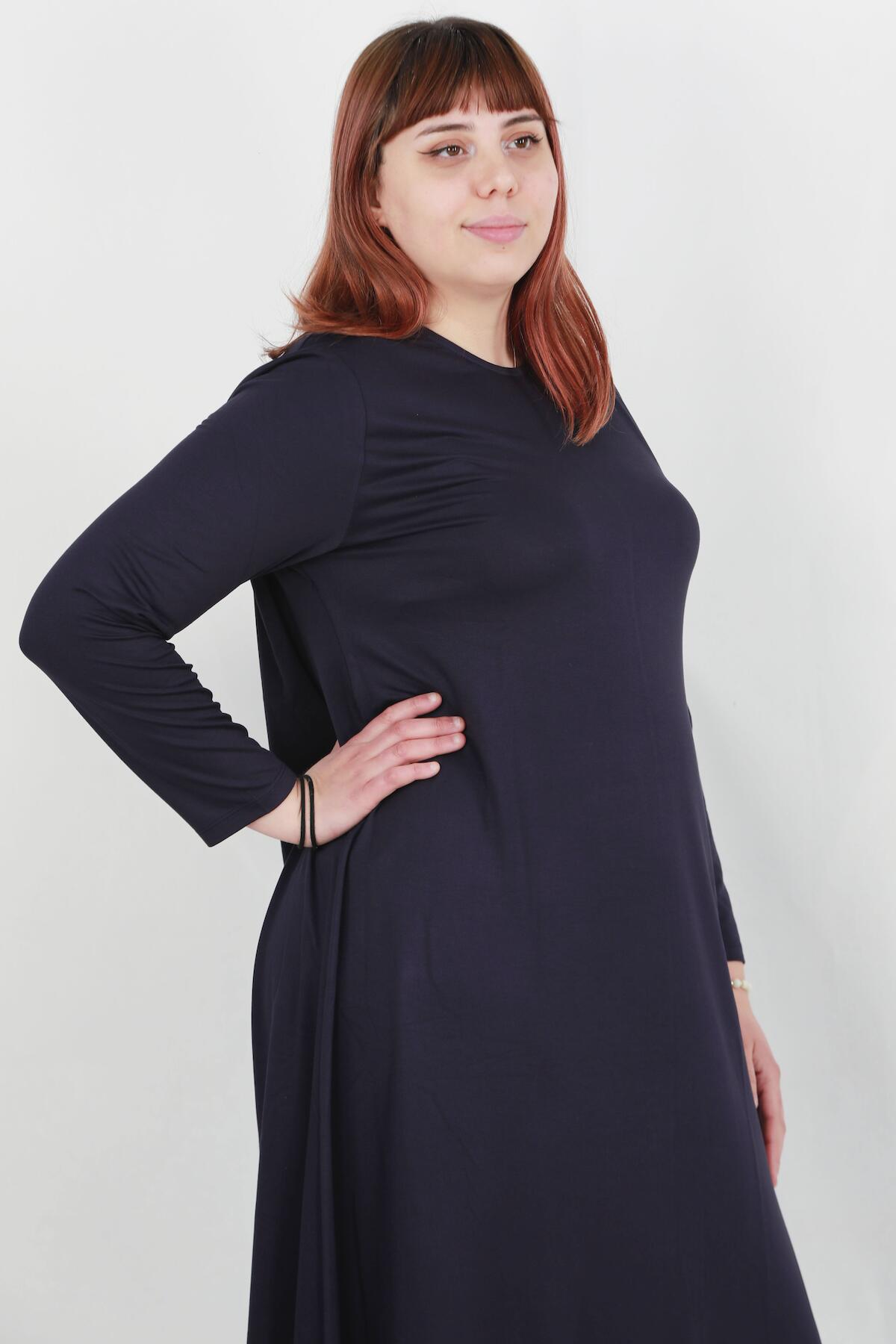 Große Größen: Lässiges Langarmkleid – Marineblau