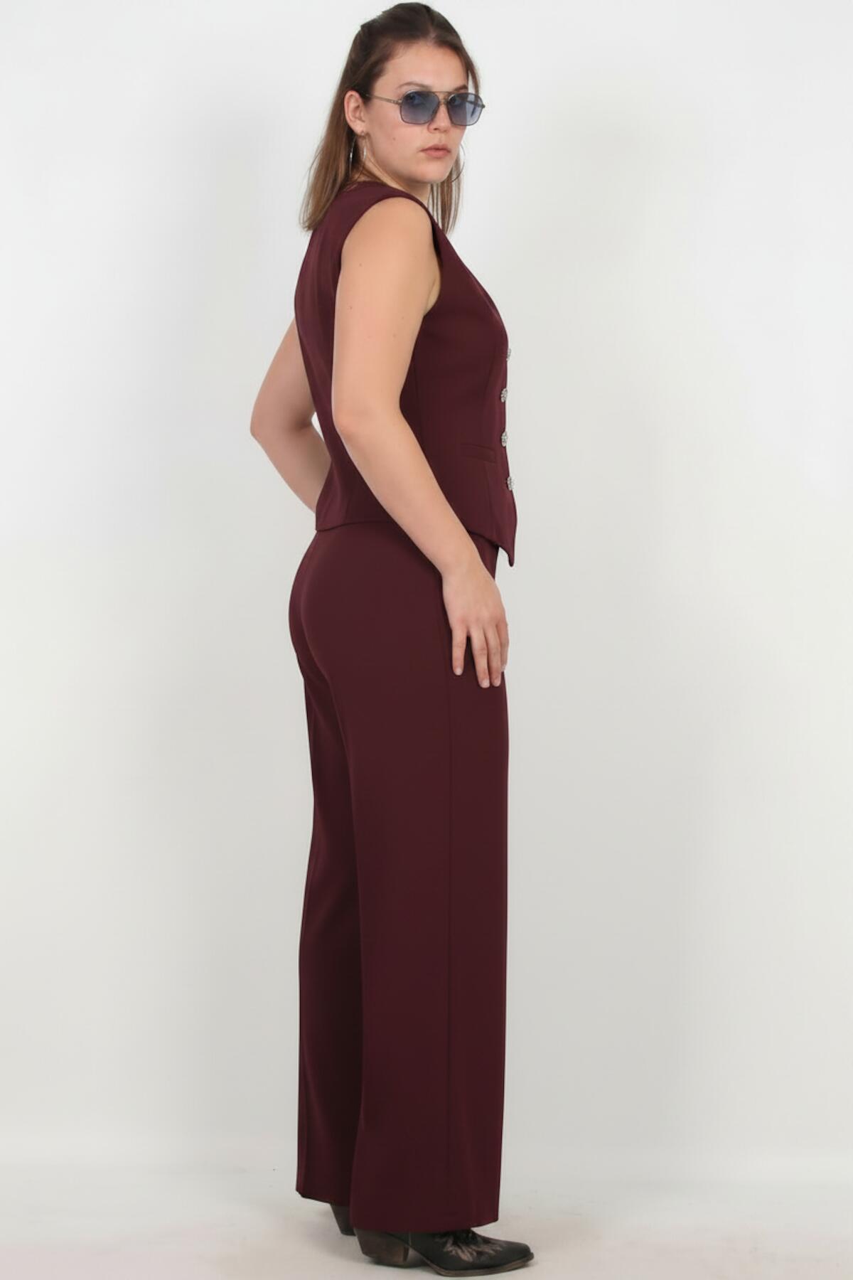 Burgundy Vest Set — Plus Size