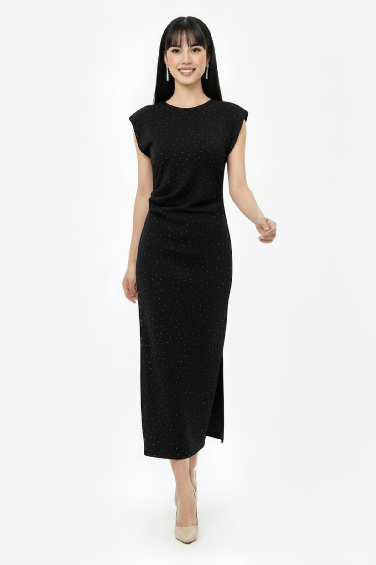Verziertes Kleid mit geraffter Taille – Schwarz
