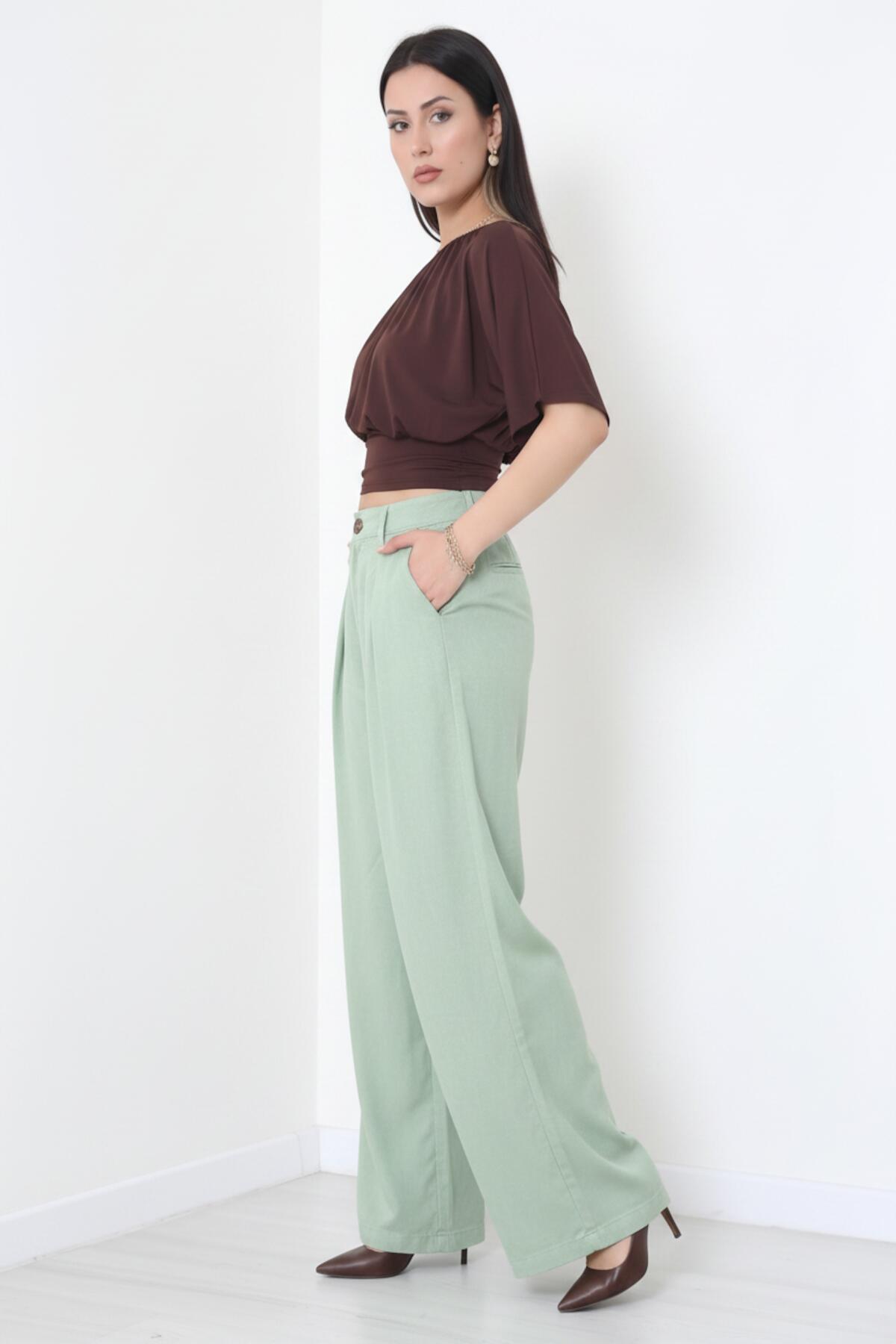 Tencel Pleated Trousers With Elastic Waist — Khaki