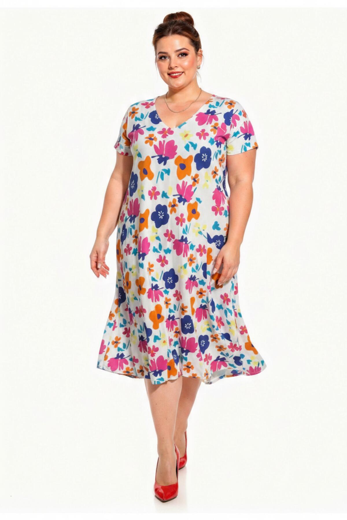Plus‑Size V‑Neck Patterned Dress — Ecru