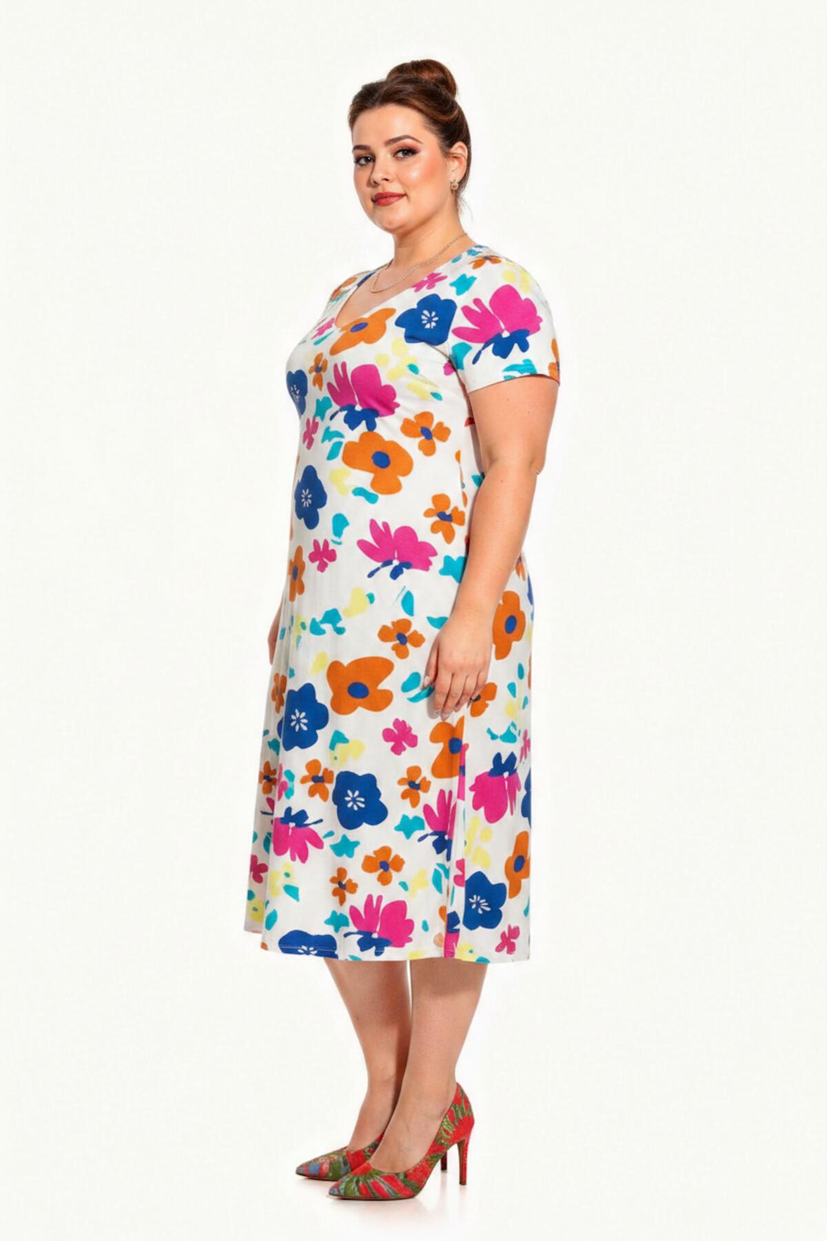Plus‑Size V‑Neck Patterned Dress — Ecru