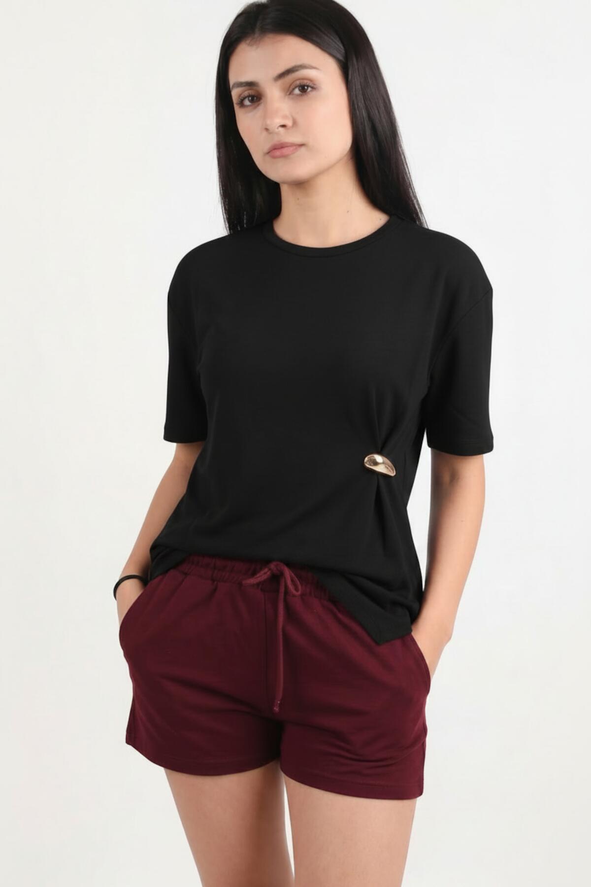 Blouse With Accessory Detail — Black