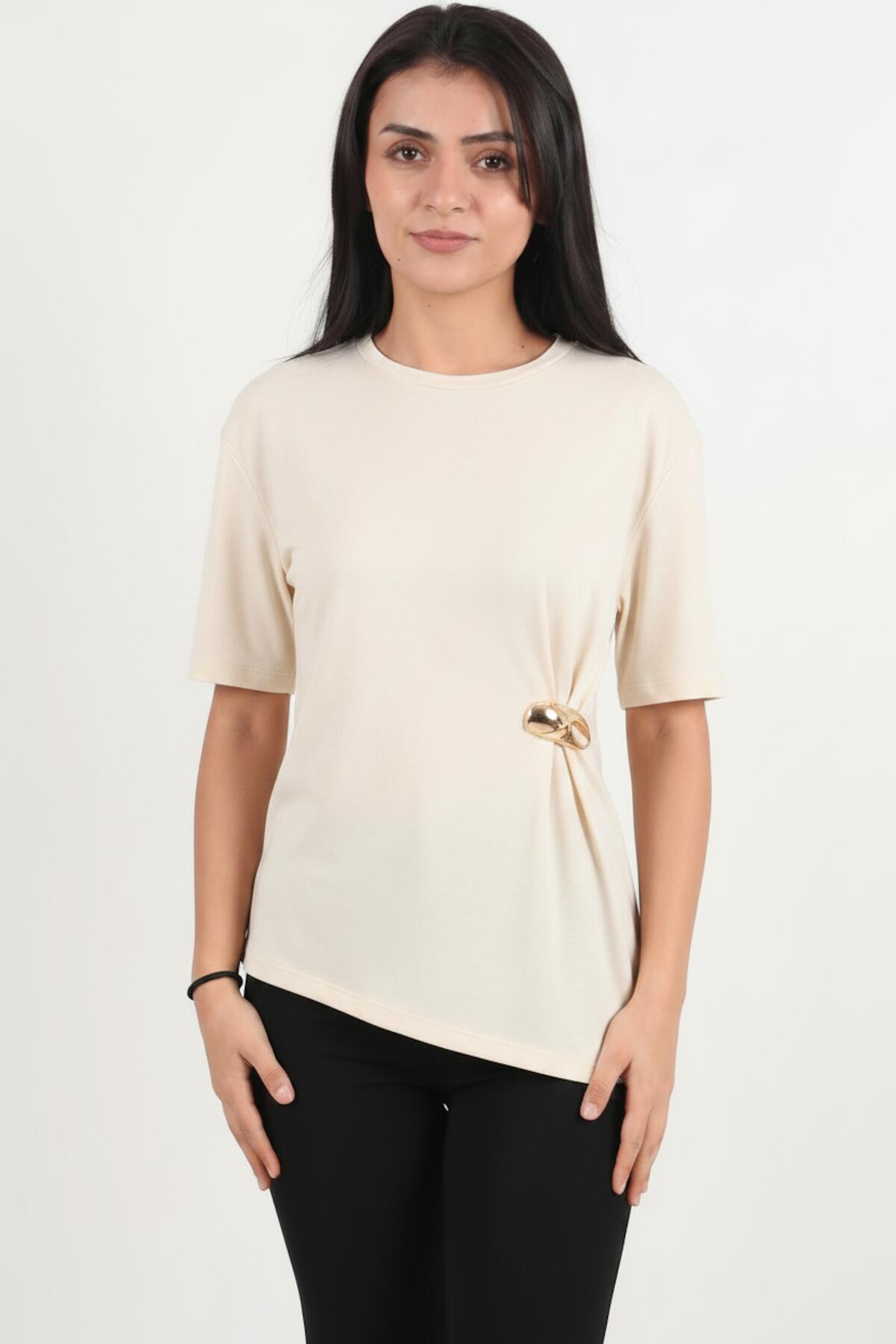 Blouse With Accessory Detail — Off‑White