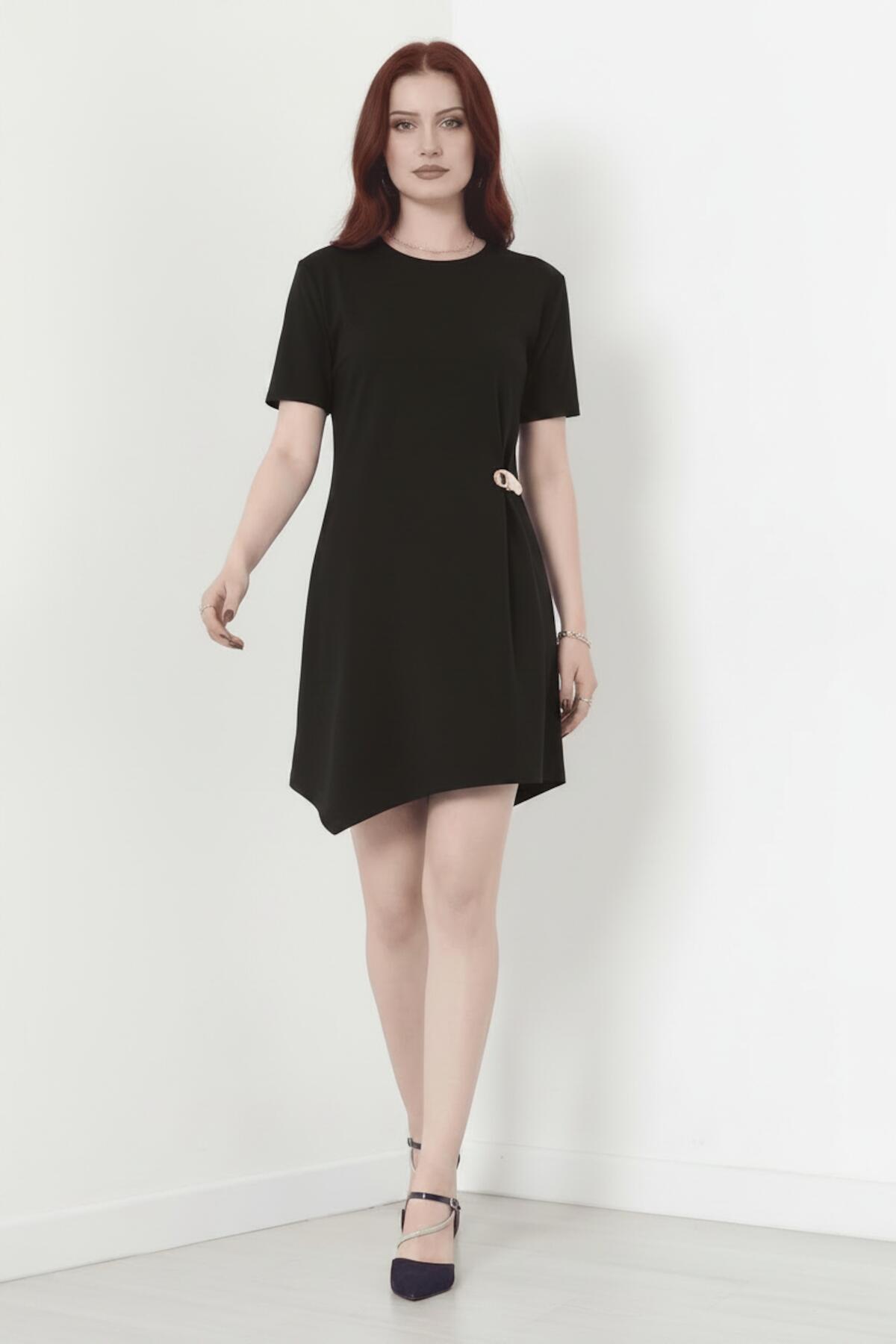 Short‑Sleeve Dress With Accessory Detail — Black