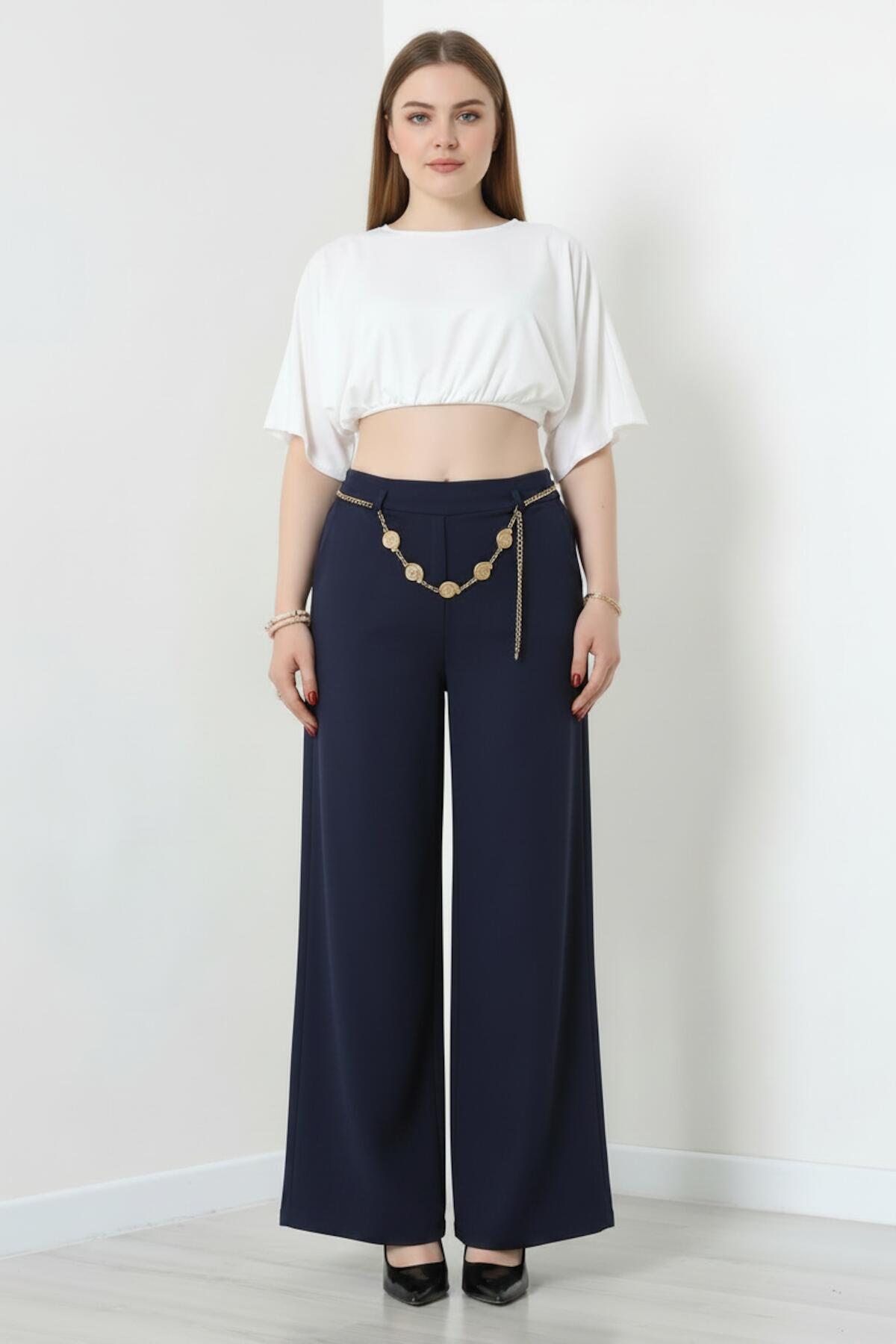 Belt - Detail Wide - Leg Trousers — Navy