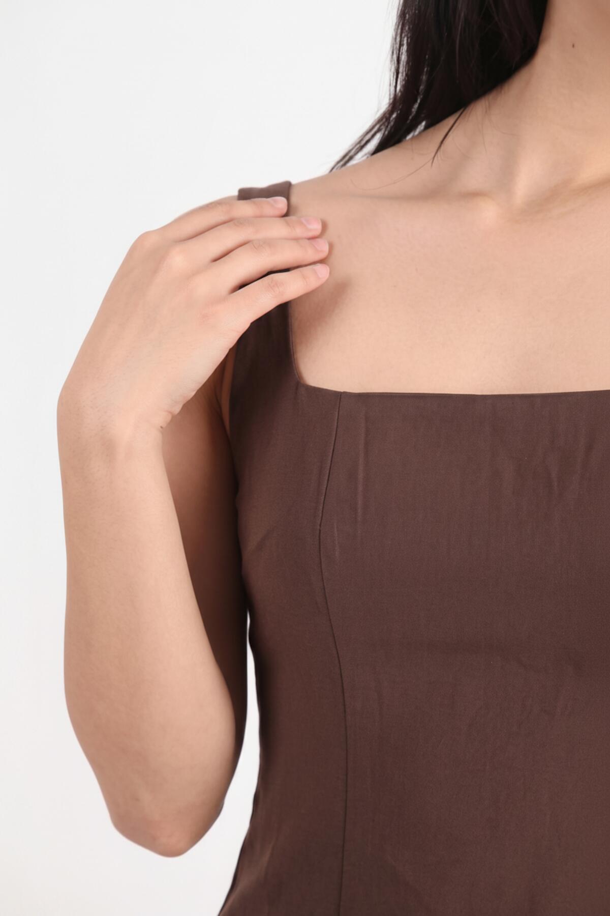 Eckiger Halsausschnitt Modal-Kleid – Braun