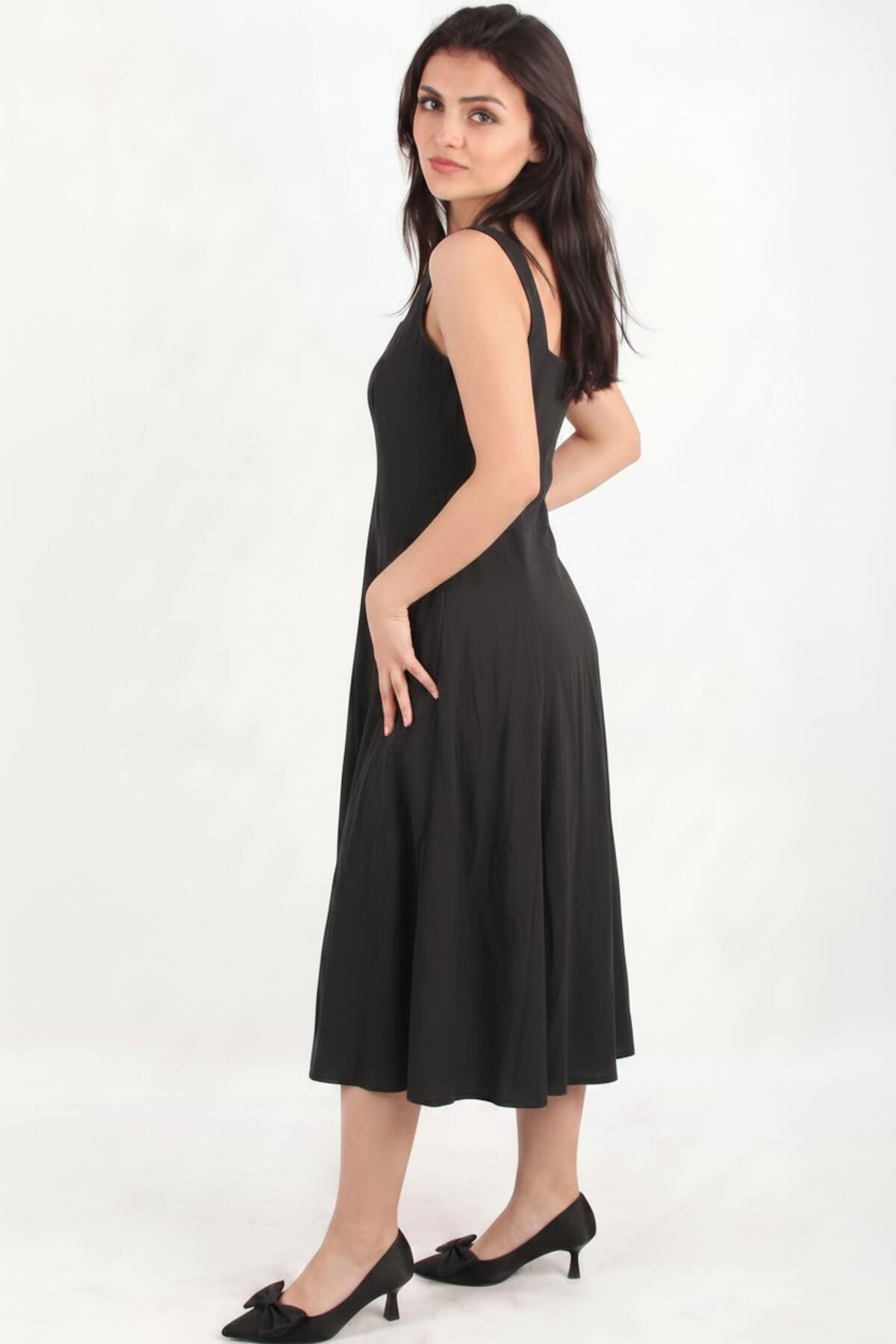 Modal-Kleid mit eckigem Ausschnitt – Schwarz