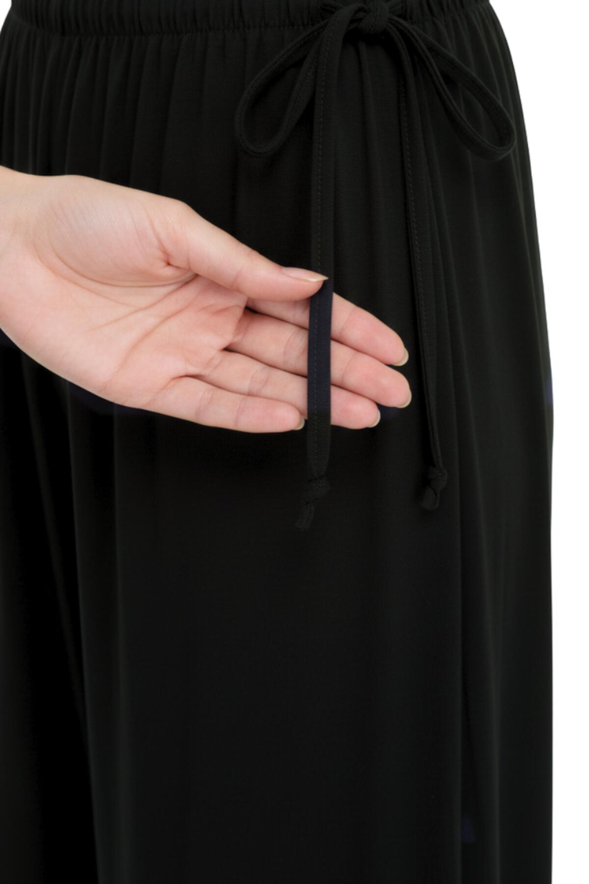 Seitenbinde-Schalwarhose – Schwarz