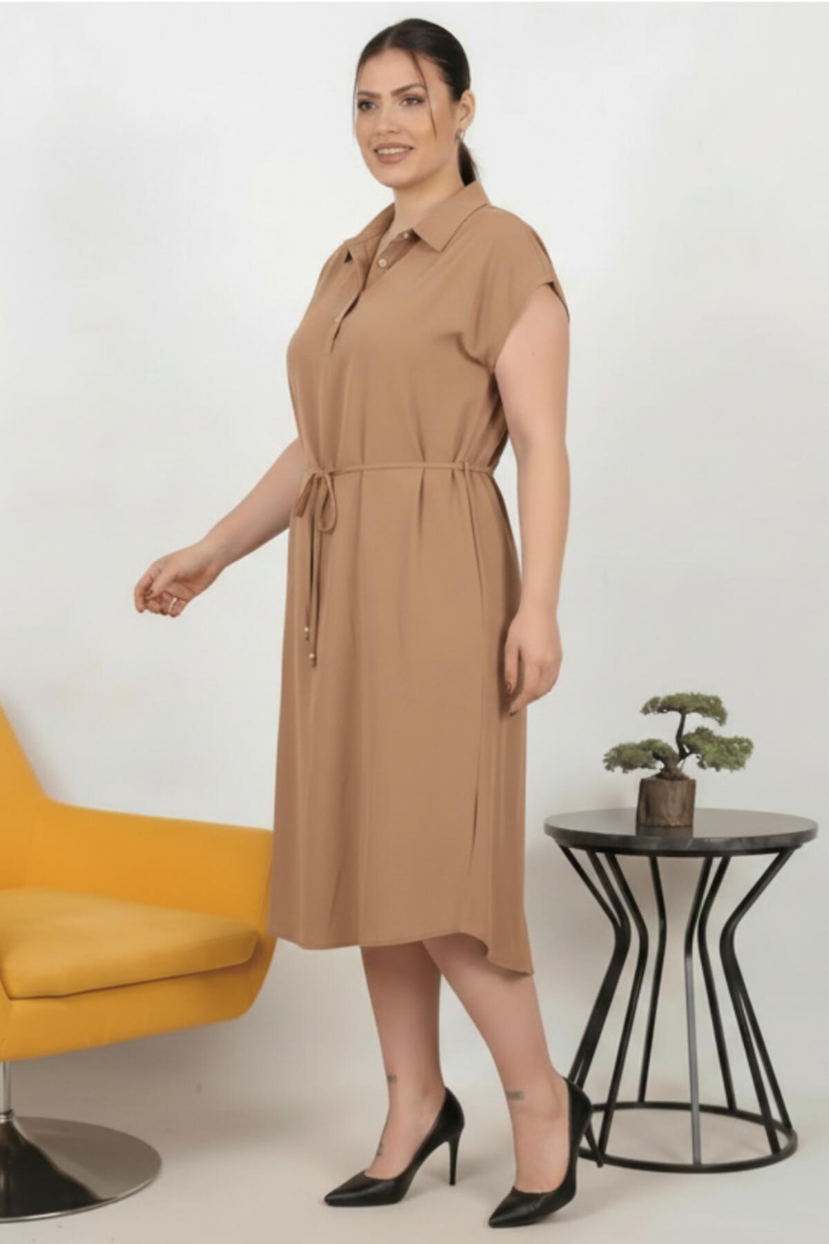 Modal-Cupra-Hemdblusenkleid in großen Größen – Cognac