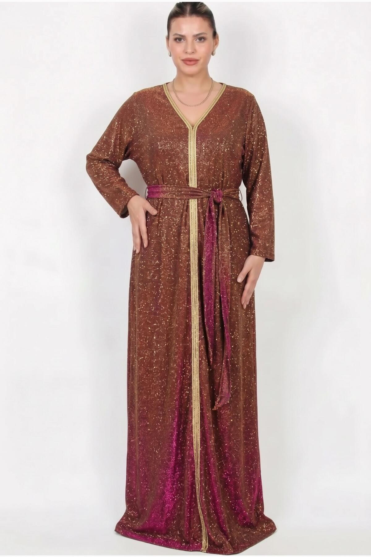 Besticktes Kleid mit Gürtel — Burgund