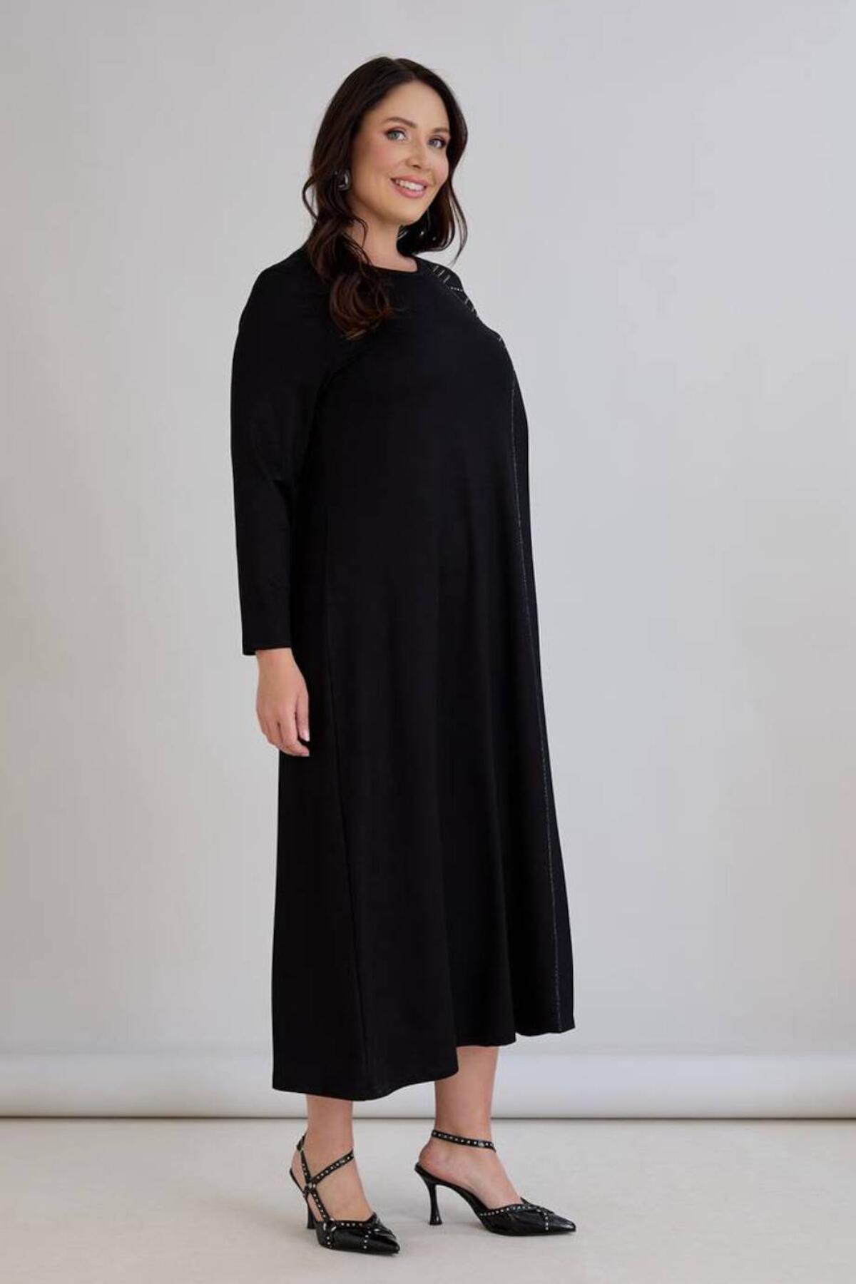 Plus - Size Long - Sleeve Dress With Stone Detail — Black
