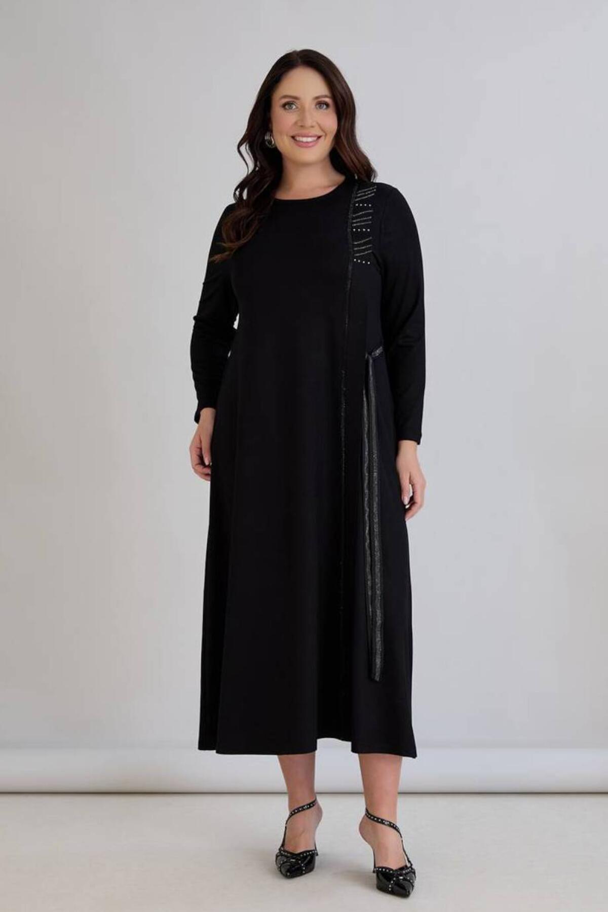 Plus - Size Long - Sleeve Dress With Stone Detail — Black