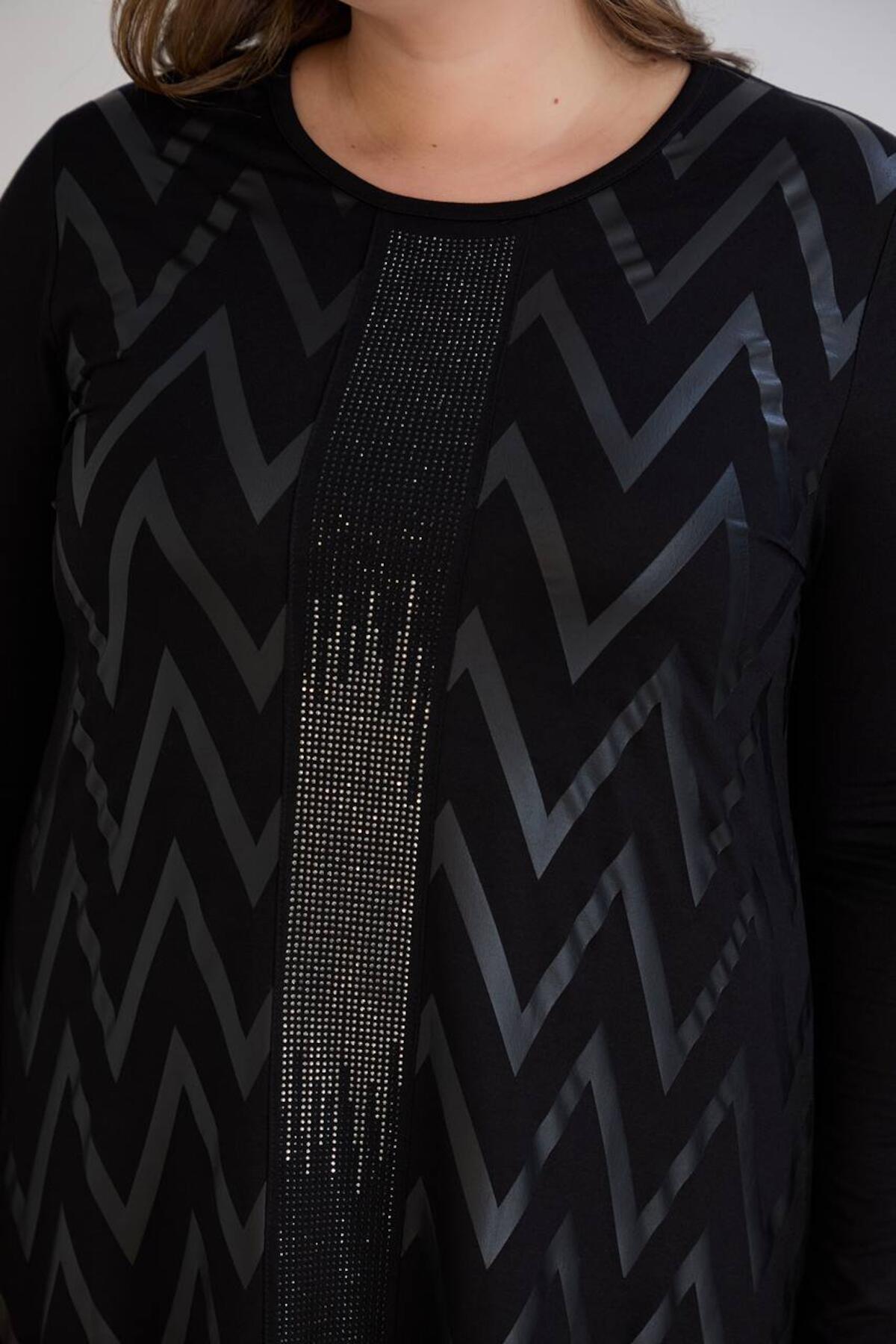 Grote Maten Zigzag Lange Jurk Met Steen Details — Zwart