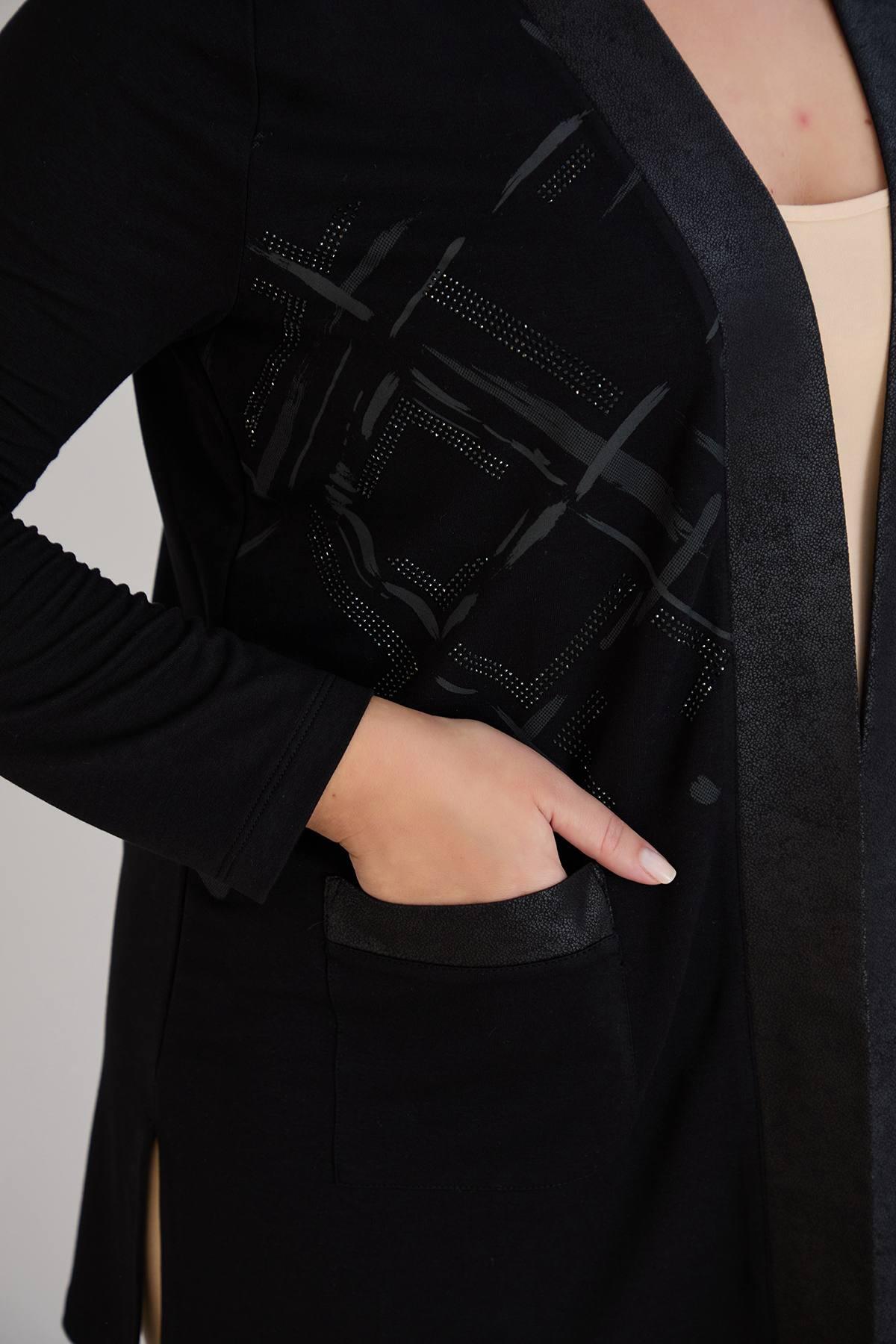 Plus - Size Patterned Oysho Cardigan — Black