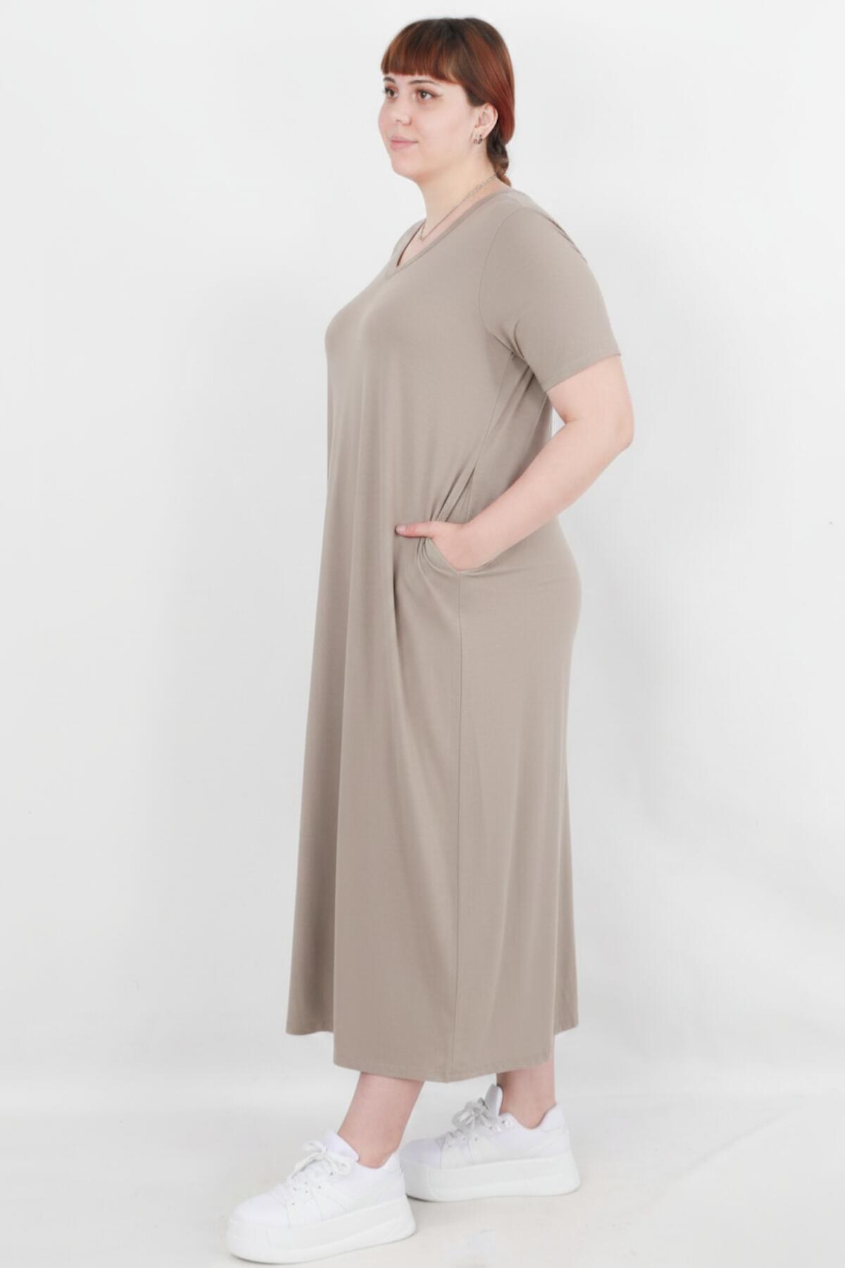 Relaxed - Fit Long - Sleeve Crewneck Dress — Stone
