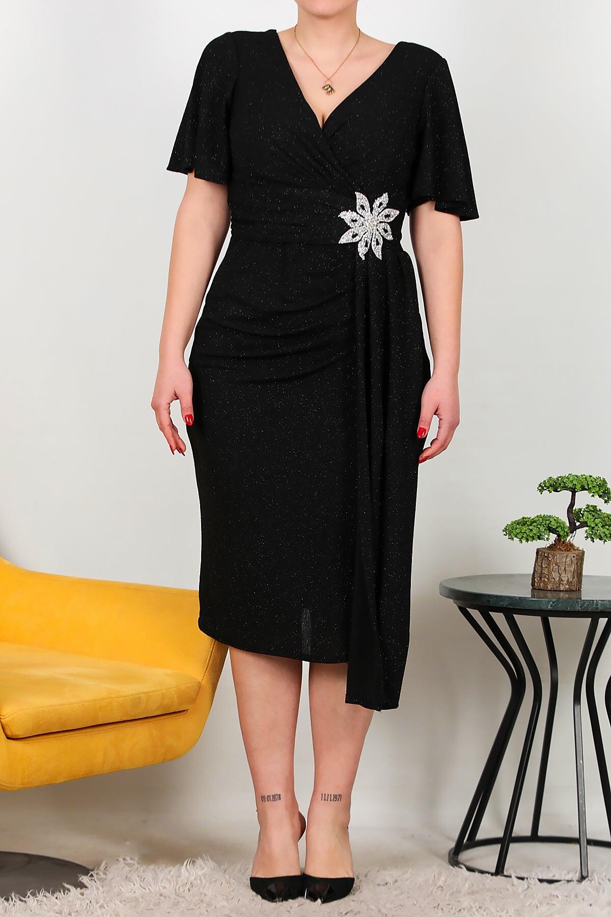 Plus - Size Midi Dress With Floral Stone Waist — Black