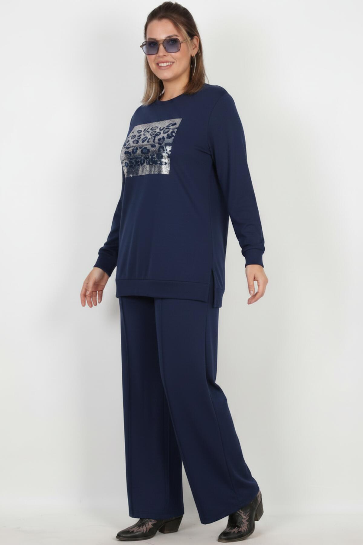 Plus-Size Set Met Lange Mouwen En Steenversiering — Marineblauw