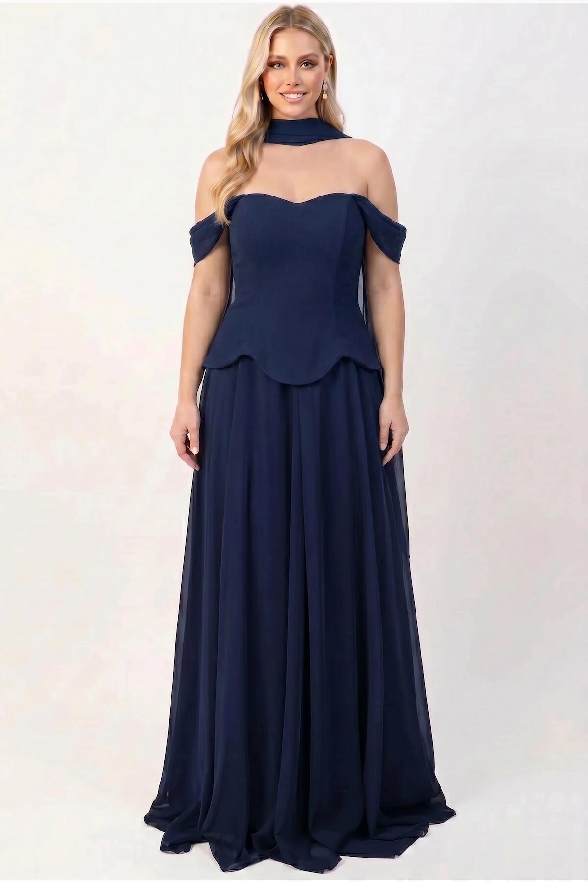 Crêpe-Abendkleid mit Tüllrock und Schal – Marineblau