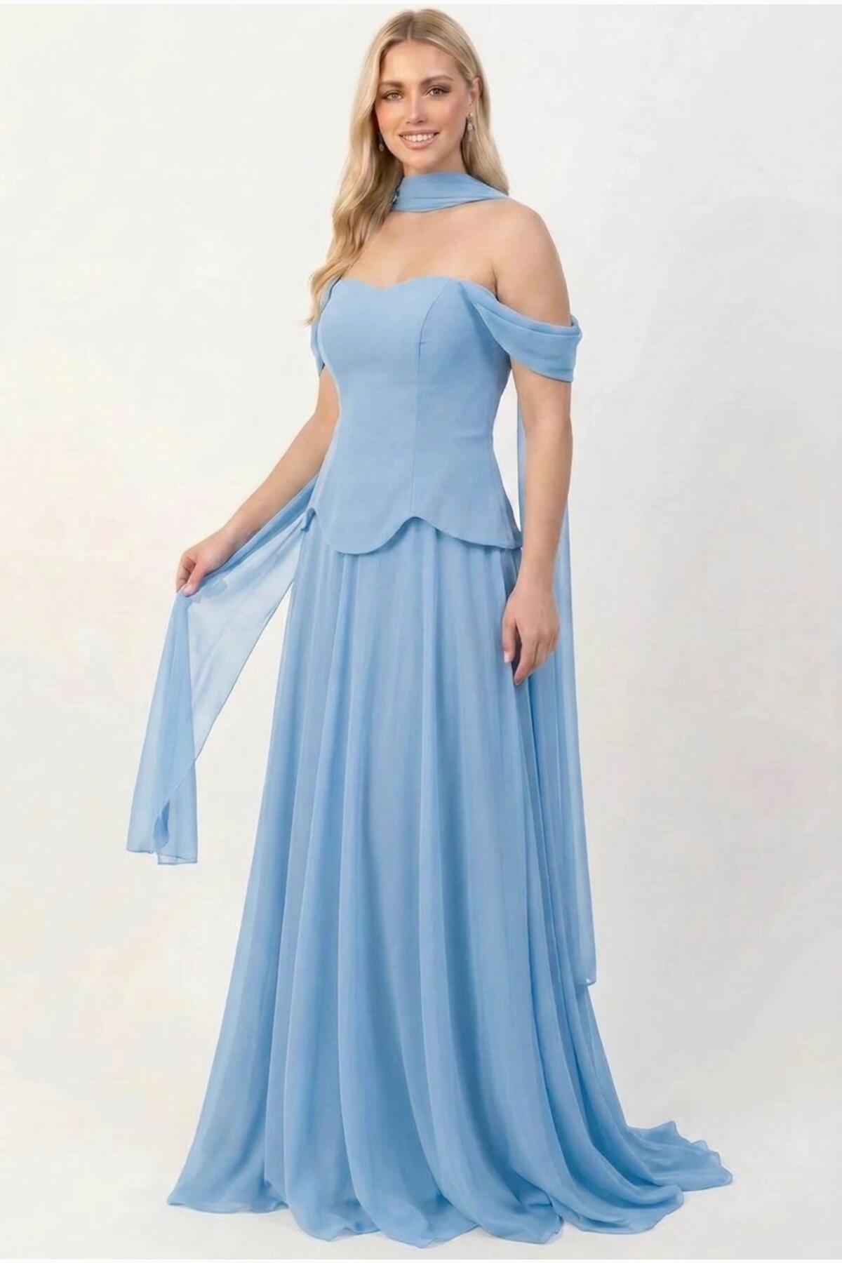 Crêpe-Abendkleid mit Tüllrock und Stola — Blau