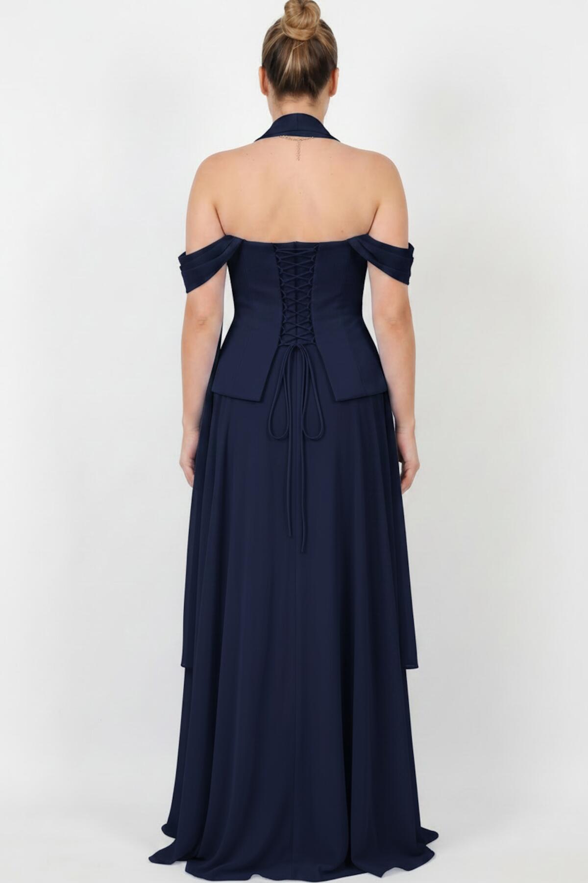 Abendkleid In Großen Größen Aus Crêpe Mit Tüllrock Und Schal – Marineblau