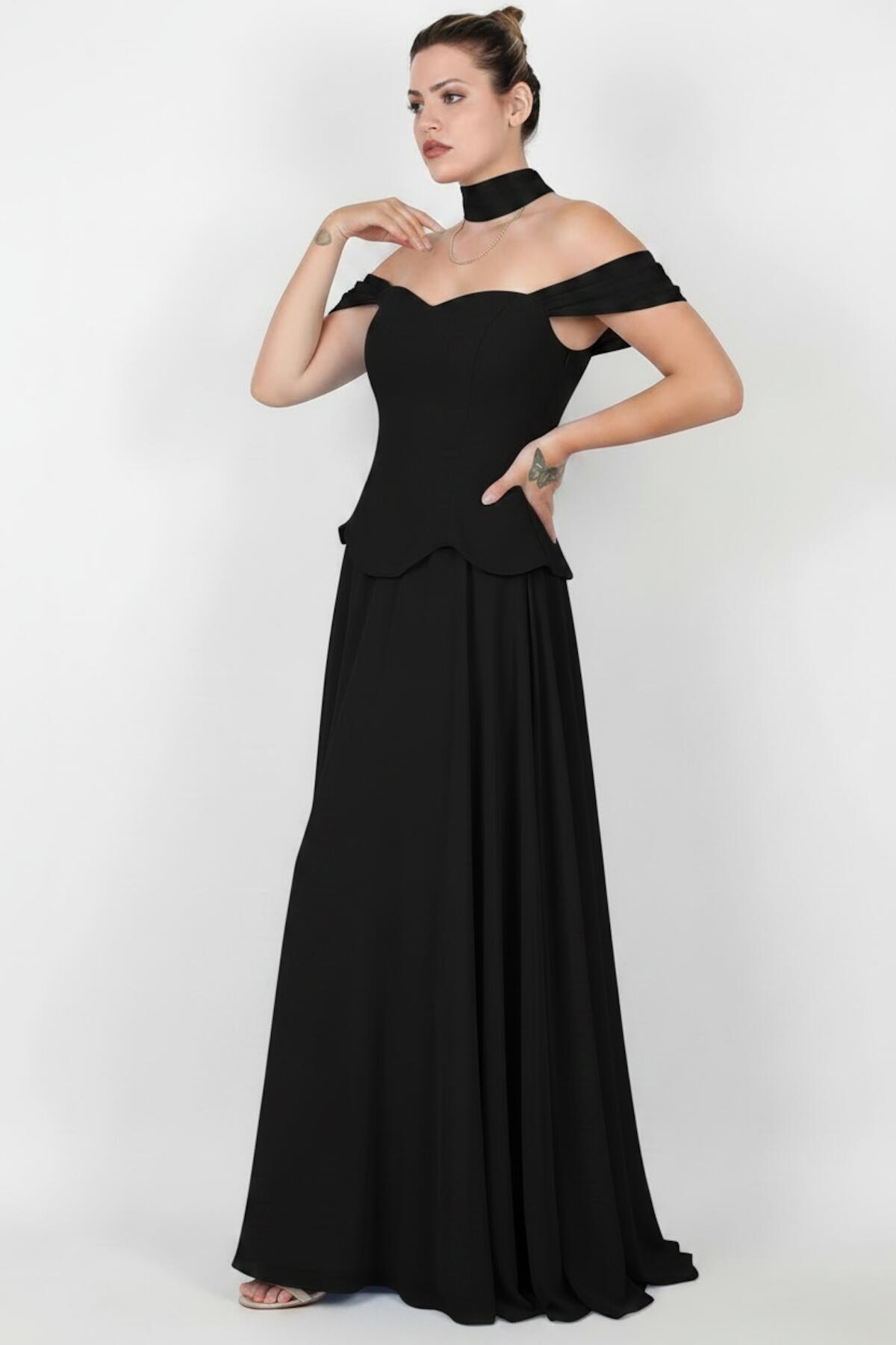 Plus - Size Crepe Evening Dress With Tulle Skirt And Shawl — Black