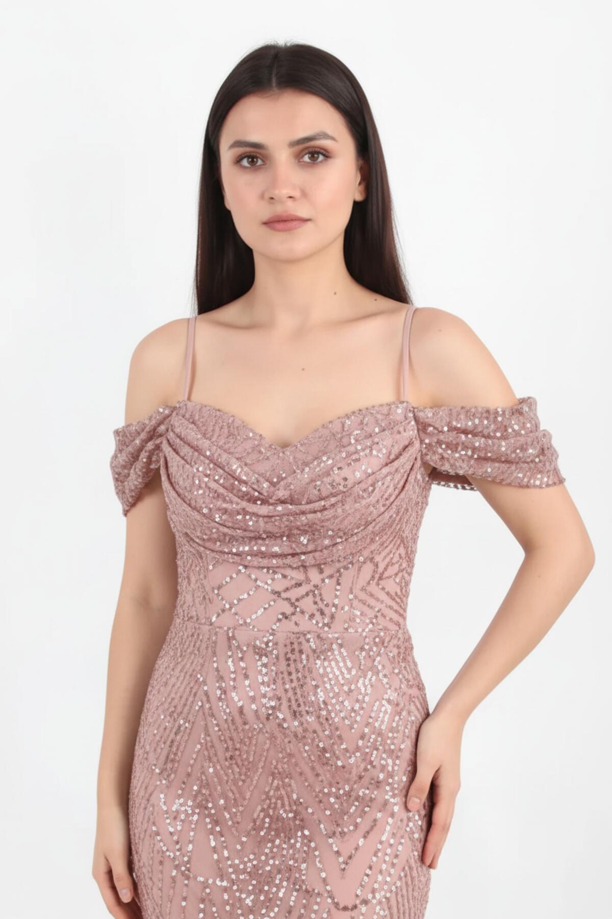 Poederroze Off-Shoulder Avondjurk Met Pailletten En Kralen